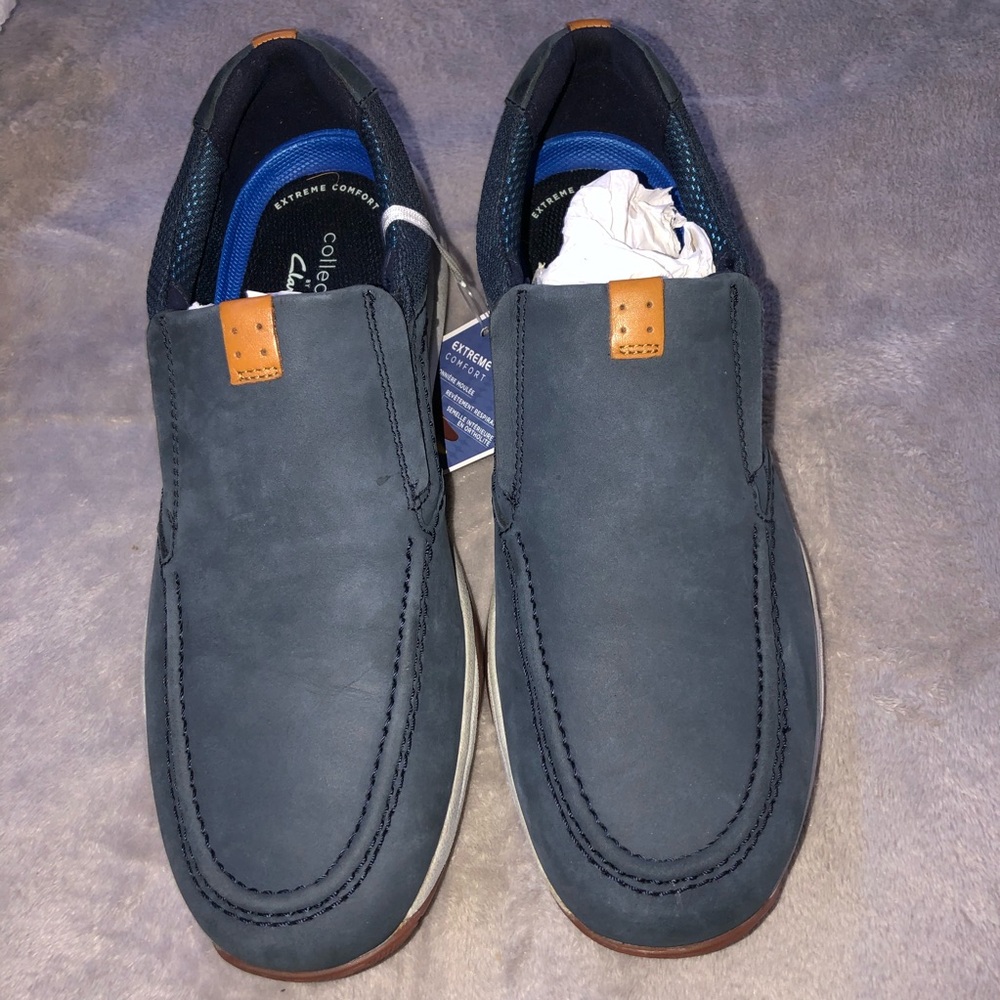 Clarks leather navy blue Men's Slip-On Shoes/ Loafers